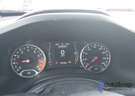 2017 Jeep Renegade Latitude 4X4 z USA, uszkodzony, nr VIN ZACCJBBB9HPF55992